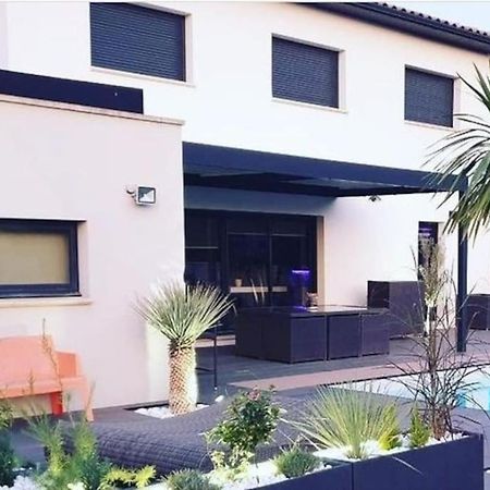 Maison De Vacances Contemporaine Avec Piscine Villa Vedène Kültér fotó